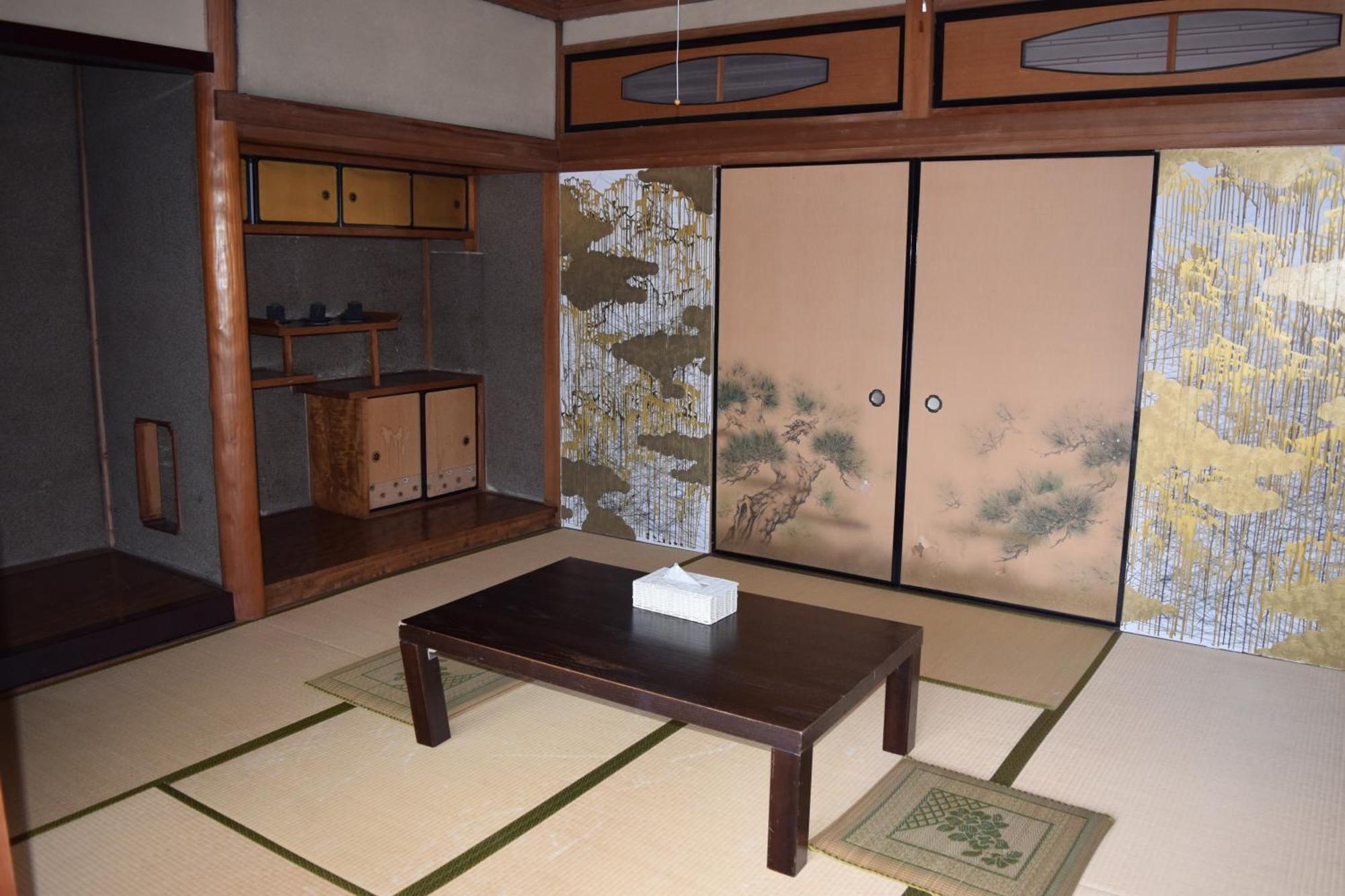 Bakushuku Den Guest House Brew Matsuyama  Buitenkant foto